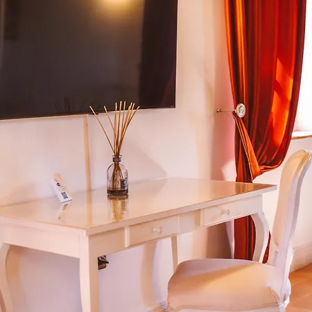 Nena Konukevi Tolentino